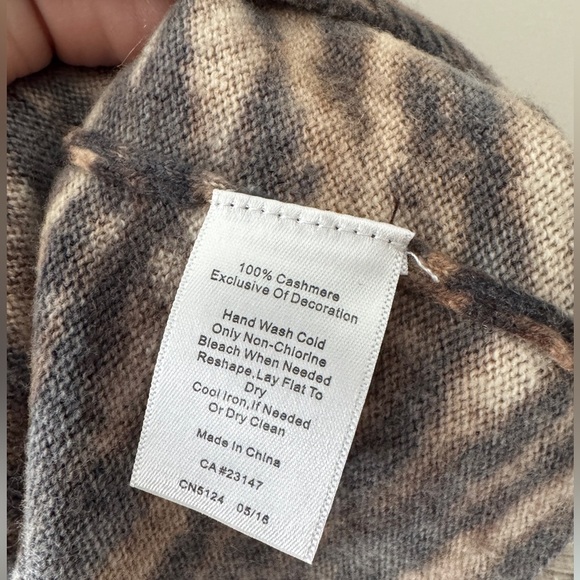 Talbots 100% Cashmere Audrey Animal Print Sweater 3X Plus Size - Picture 6 of 6